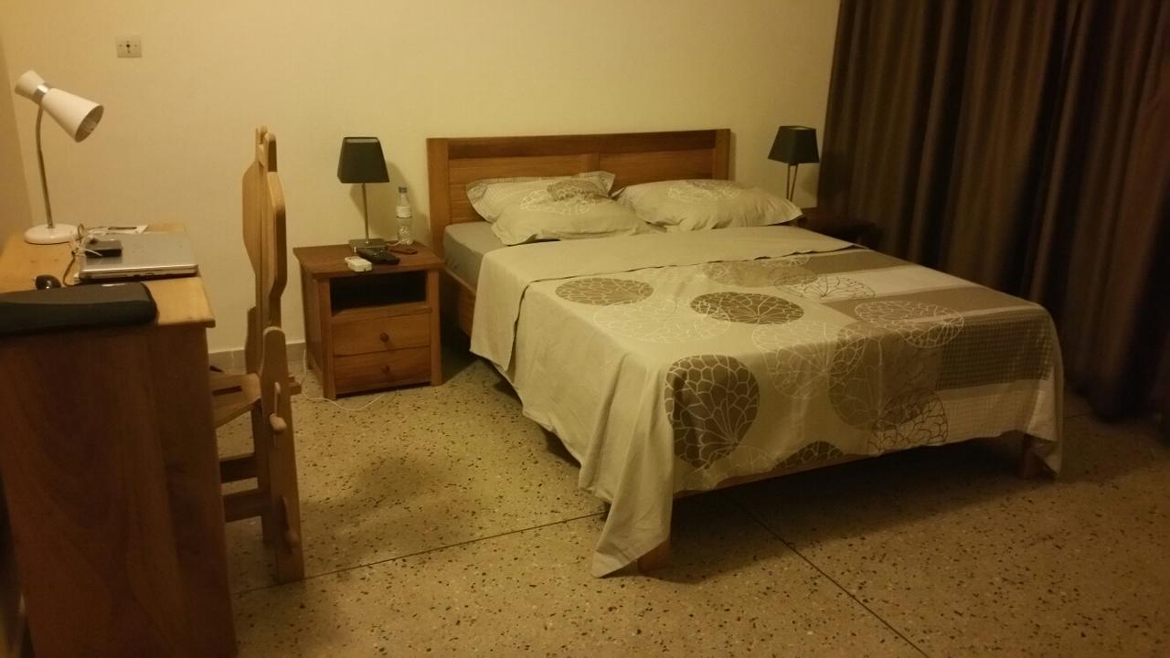 Best View Bed & Breakfast Lome Bagian luar foto