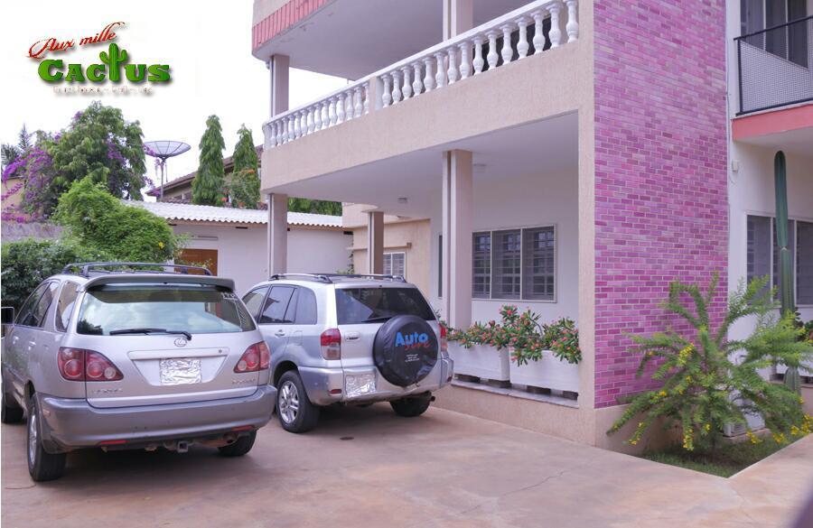 Best View Bed & Breakfast Lome Bagian luar foto